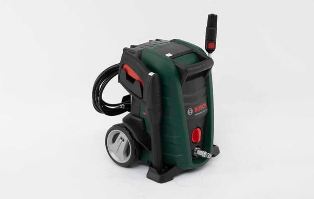 Bosch Universal Aquatak 130