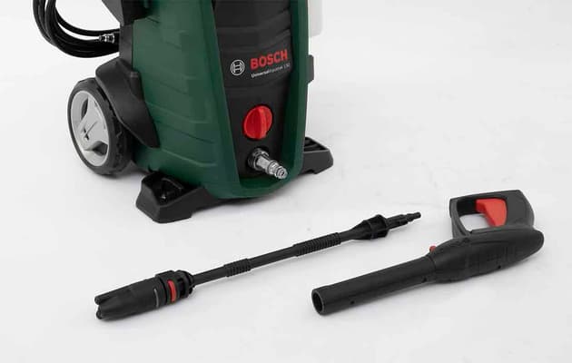 Bosch Universal Aquatak 130