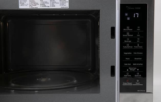 Panasonic NN-ST67JSQPQ