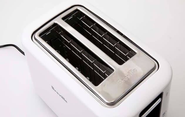 Breville the 'Lift & Look' Plus 2 Slice BTA360WHT