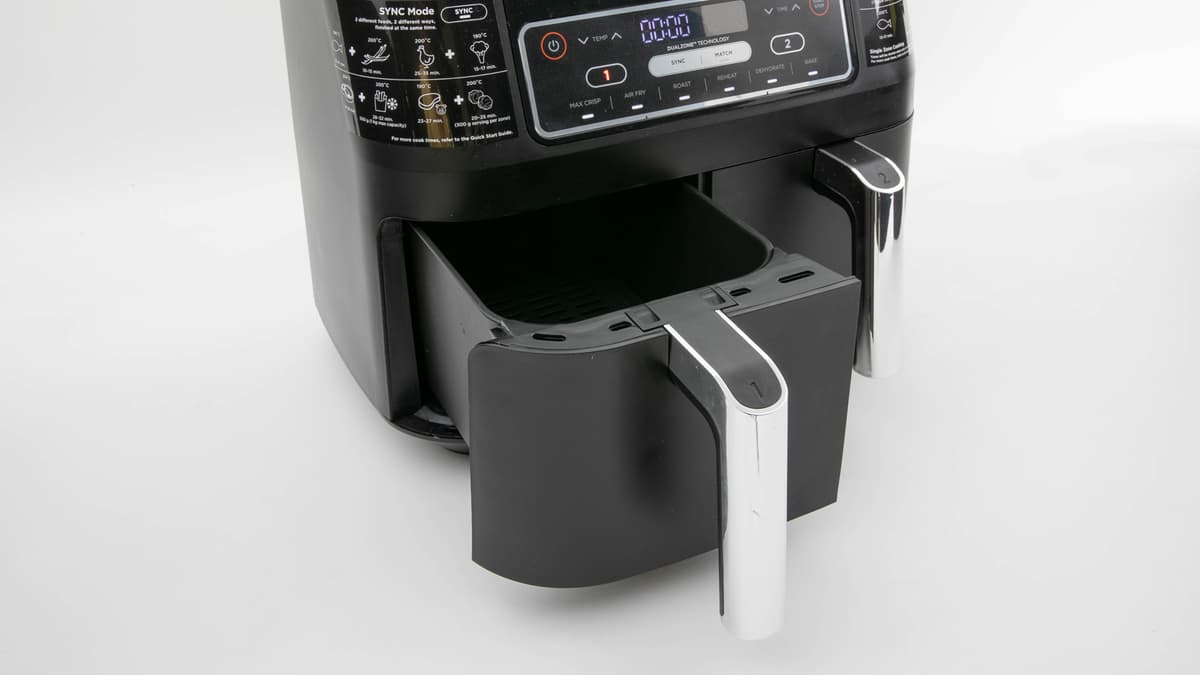 Ninja Foodi Dual Zone Air fryer AF300ANZ Air fryers Consumer NZ