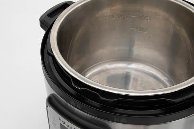 Instant Pot Duo Crisp 8L Air Fryer & Multi-Cooker
