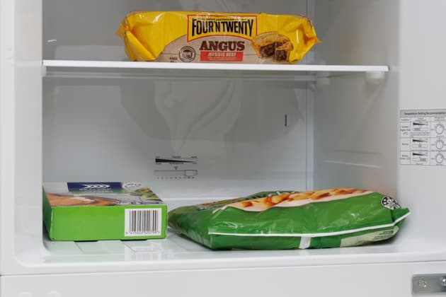 Hisense HRTF325 top-mount