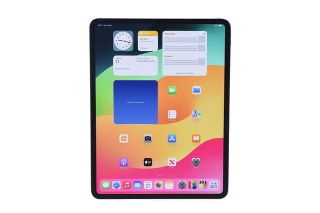 Apple iPad Pro 13" (2024)