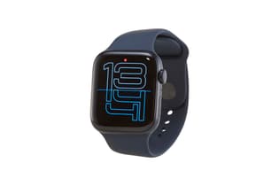 Apple smartwatches & fitness tracker