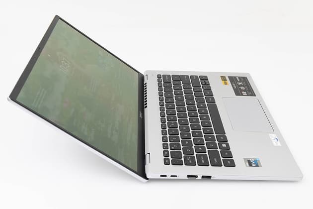 Acer Swift Go 14 (SFG14-71-784X)