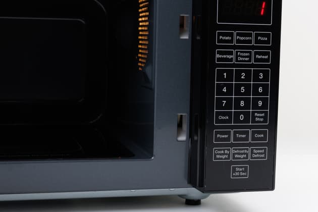 Akai 20L Flatbed Microwave AK-MW20BF