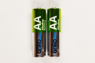 Duracell disposable aa battery