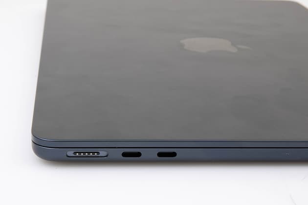 Apple MacBook Air 13.6-inch M2 (2022)