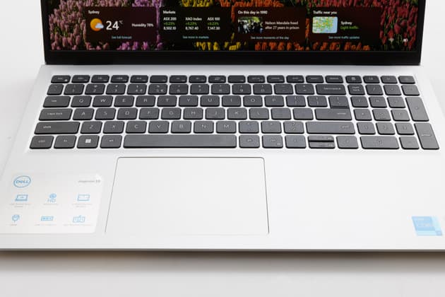 Dell Inspiron 15 3000 (3530)