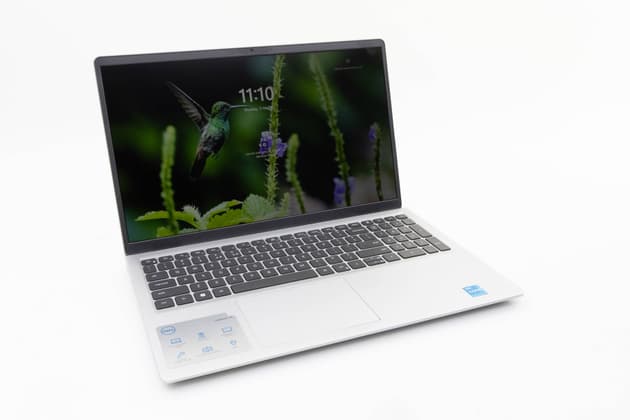Dell Inspiron 15 (3520)
