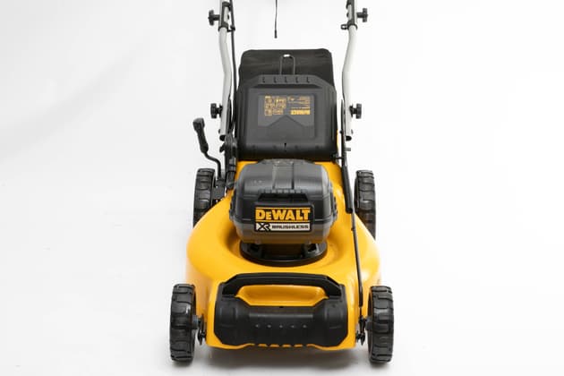 DeWALT 36V (18V x2) 5.0Ah XR Brushless Mower Kit DCMW564P2-XE