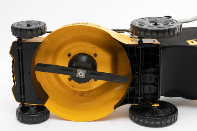 DeWALT 36V (18V x2) 5.0Ah XR Brushless Mower Kit DCMW564P2-XE