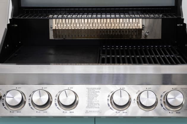 Grilled by Masport 4 Burner Mint 553346