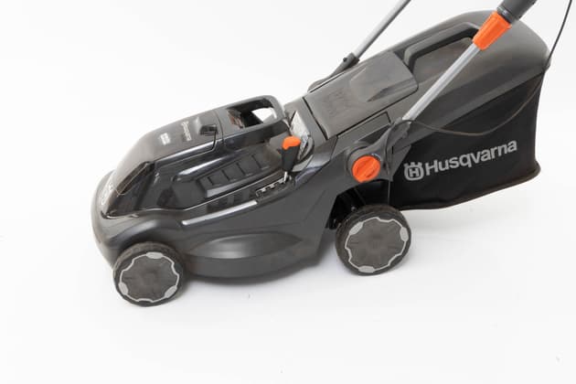 Husqvarna Aspire Lawnmower 18V Kit LC34-P4A