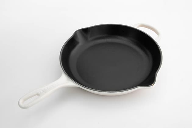 Le Creuset Signature Round Skillet 26cm
