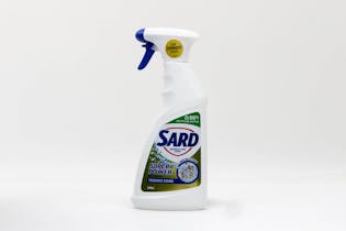 Sard laundry stain removers: spot treatment