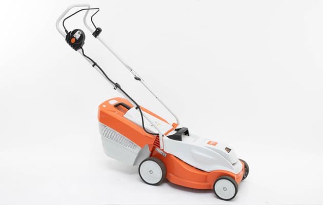 Tondeuse Sans Fil Stihl RMA 235 Set - Batterie AK20 Incluse - Coupe 33cm - Pour Surfaces Jusqu'à 200m²