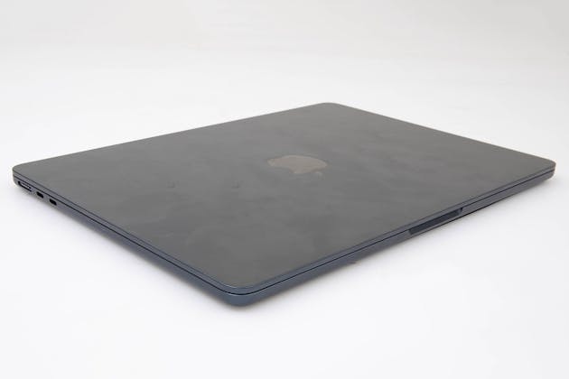 Apple MacBook Air 13.6-inch M2 (2022)