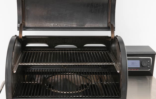 Weber Smokefire EX4 Pellet Grill Black
